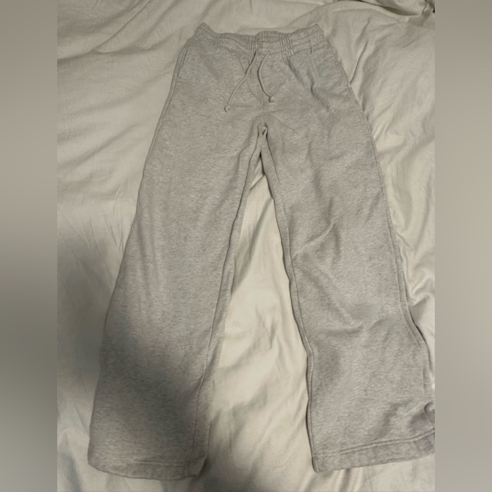 ARITZIA TNA Cozy fleece boyfriend wide sweatpants